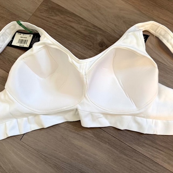 Bali Cool Comfort Fabric Bra in White (pattern) - Large (NWT) - Picture 5 of 13